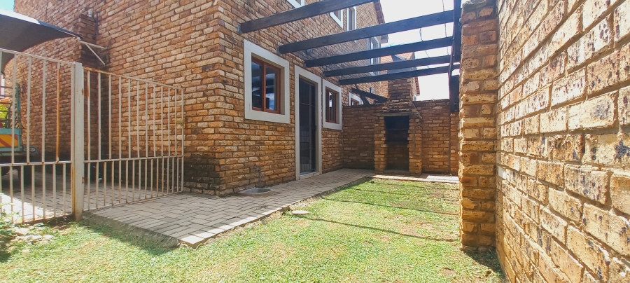 2 Bedroom Property for Sale in Miederpark North West